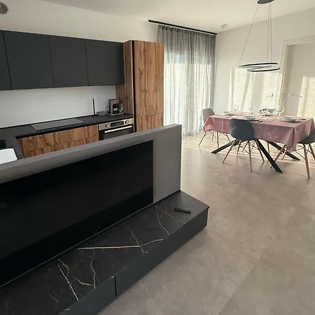 Valpo Living * سان بيترو في كاريانو