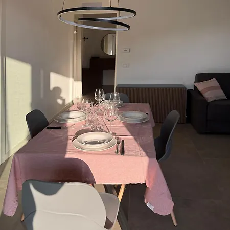 Valpo Living Apartment *